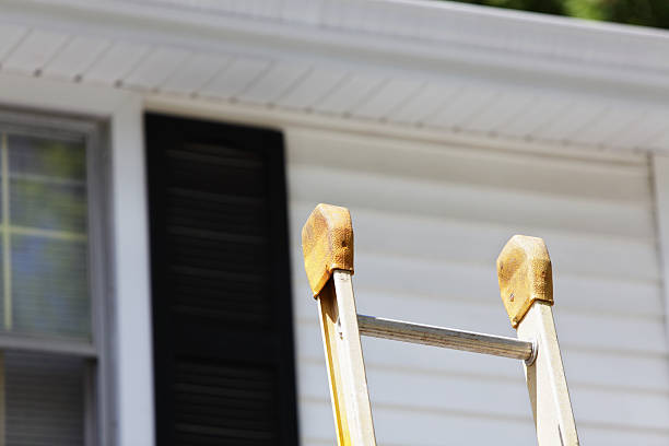 How To Choose The Right Materials for Your Siding Installation in 'Haines City, FL